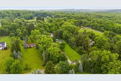 8902 Taylor May Road, Chagrin Falls, OH 44023 - Photo 40