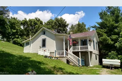 221 Washington Street, Corning, OH 43730 - Photo 1