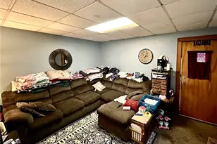 8026 Elm St, Garrettsville, OH 44231 - Photo 24