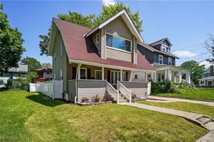 359 Beechwood Dr, Akron, OH 44320 - Photo 2