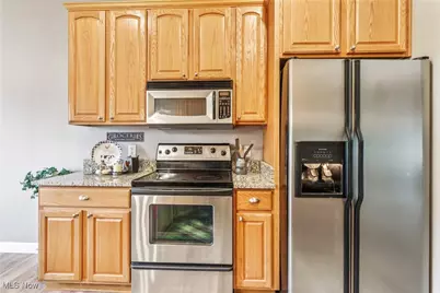 2395 Tremont Avenue, Loveland, OH 44113 - Photo 12