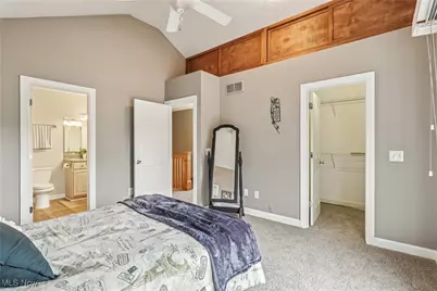 2395 Tremont Avenue, Loveland, OH 44113 - Photo 32