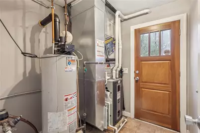 2395 Tremont Avenue, Loveland, OH 44113 - Photo 36