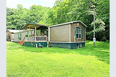 1389 Middle Fork Road, Millstone, WV 25261 - Photo 10