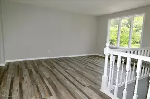 1273 Spruce Tree Ln, Amherst, OH 44001 - Photo 10