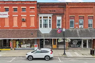 38 E Main St, Shelby, OH 44875 - Photo 2