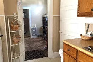 306 4th St, Yorkville, OH 43971 - Photo 6