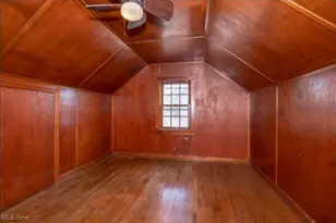 3575 Grosvenor Rd, Cleveland Heights, OH 44118 - Photo 10