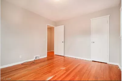 2807 Park Drive, Parma, OH 44134 - Photo 4