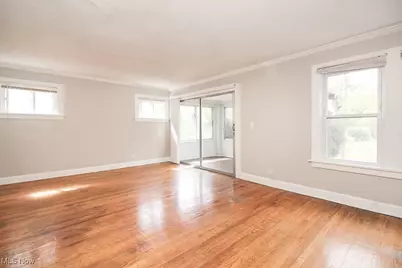 967 Pembrook Road, Cleveland Heights, OH 44121 - Photo 6