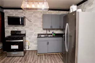 1863 Deerfield Ave SW, Warren, OH 44485 - Photo 6