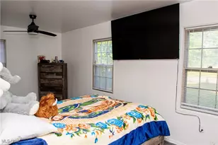 1863 Deerfield Ave SW, Warren, OH 44485 - Photo 18