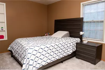 1863 Deerfield Avenue SW, Warren, OH 44485 - Photo 22