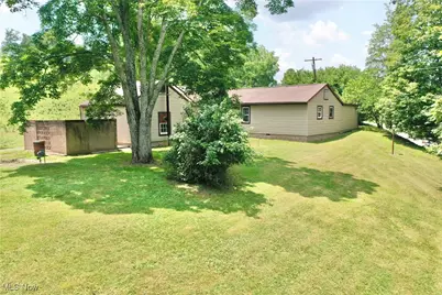 33 Knight Lane, Big Bend, WV 26136 - Photo 8