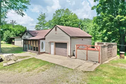 33 Knight Lane, Big Bend, WV 26136 - Photo 2