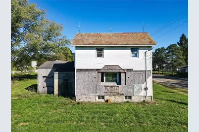 15862 W Akron Canfield Road, Berlin Center, OH 44401 - Photo 4