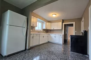 914 Dan St, Akron, OH 44310 - Photo 10