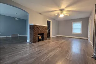 914 Dan St, Akron, OH 44310 - Photo 2