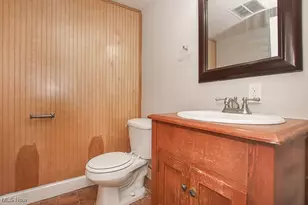 3195 Whitethorn Rd, Cleveland Heights, OH 44118 - Photo 8