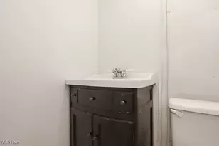 3195 Whitethorn Rd, Cleveland Heights, OH 44118 - Photo 16