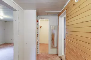 1811 Randolph Rd, Mogadore, OH 44260 - Photo 18