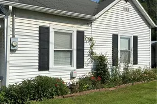 208 Center St, Woodsfield, OH 43793 - Photo 8