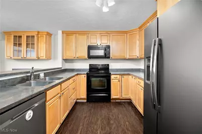 12550 Lake Avenue #1501-1507, Oakwood, OH 44107 - Photo 6