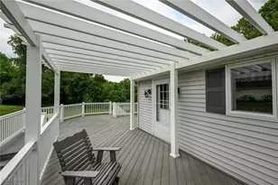 7060 Manchester Rd, New Franklin, OH 44614 - Photo 8