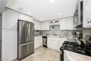 7060 Manchester Rd, New Franklin, OH 44614 - Photo 26