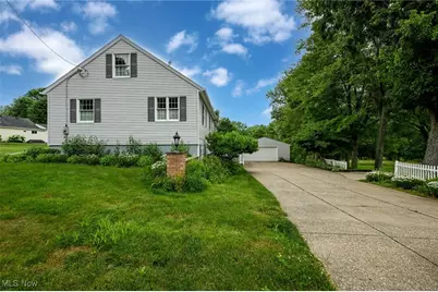 7060 Manchester Road, New Franklin, OH 44614 - Photo 2