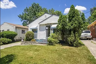 17005 Lipton Ave, Loveland, OH 44128 - Photo 2