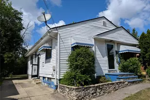 17005 Lipton Ave, Loveland, OH 44128 - Photo 12