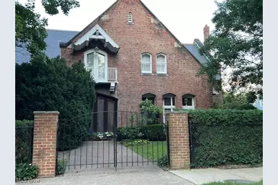 27 Garfield Lane, Bratenahl, OH 44108 - Photo 1