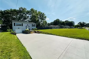 4235 Patricia Ave, Austintown, OH 44511 - Photo 10