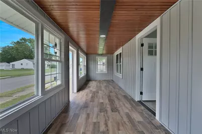 533 12th Street, Campbell, OH 44405 - Photo 8