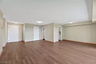12550 Lake Ave, Oakwood, OH 44107 - Photo 8