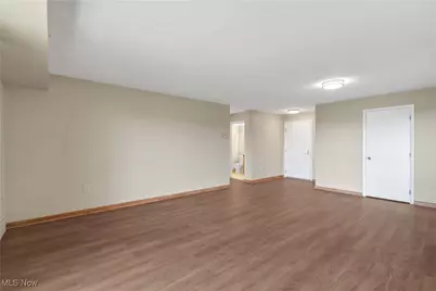 12550 Lake Avenue #1002, Oakwood, OH 44107 - Photo 10