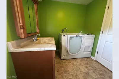 468 Carl Street, Cumberland, OH 43732 - Photo 22