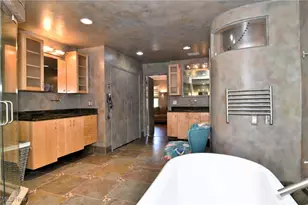 30700 Ainsworth Dr, Loveland, OH 44124 - Photo 24