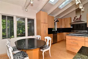 30700 Ainsworth Dr, Loveland, OH 44124 - Photo 16