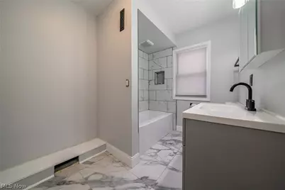 17005 Mapleboro Avenue, Maple Heights, OH 44137 - Photo 14