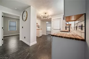 17005 Mapleboro Ave, Maple Heights, OH 44137 - Photo 6