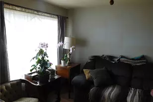 30051 Regent Rd, Wickliffe, OH 44092 - Photo 2