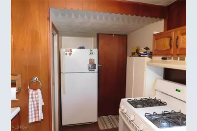 30051 Regent Road, Wickliffe, OH 44092 - Photo 6