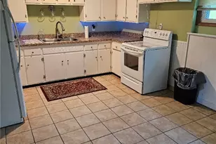 3890 Ayrshire Dr, Youngstown, OH 44511 - Photo 6