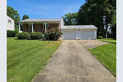 3890 Ayrshire Drive, Youngstown, OH 44511 - Photo 2