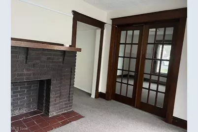 104 S Sugar Street, St Clairsville, OH 43950 - Photo 2