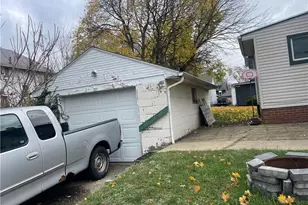 1221 9th St NW, Canton, OH 44703 - Photo 6