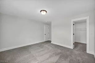 9055 Ledge View Ter, Grandview Heights, OH 44147 - Photo 32