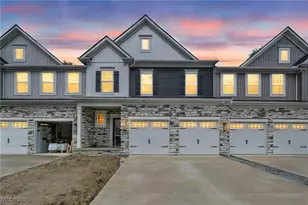 9055 Ledge View Ter, Grandview Heights, OH 44147 - Photo 2